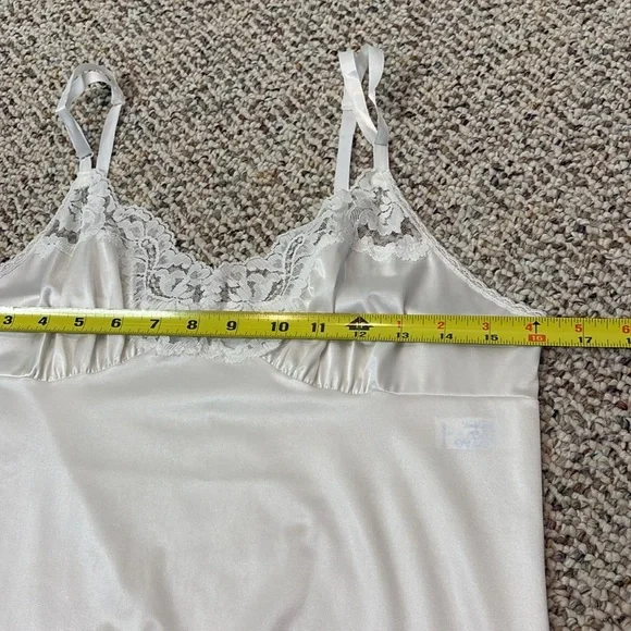 Vanity Fair White Nylon Dress Slip Y2K - Picture 7 of 9